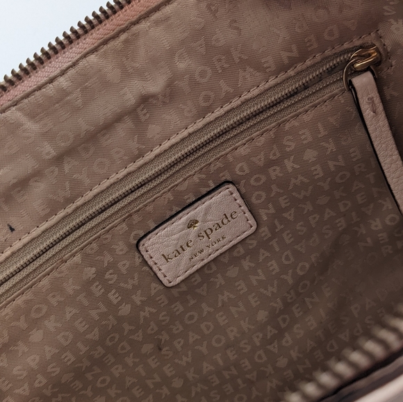 **well loved** Kate Spade crossbody purse - Picture 6 of 9